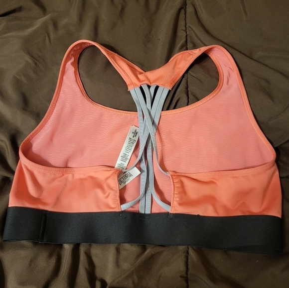 Victoria The Player pink Sports Bra Med - Picture 6 of 10